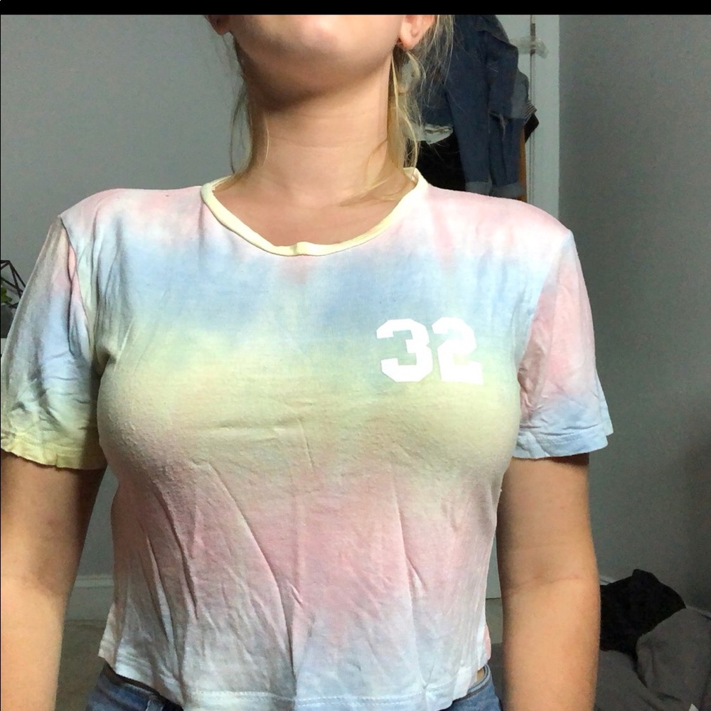 BRANDY MELVILLE CROPPED NEW YORK TOP